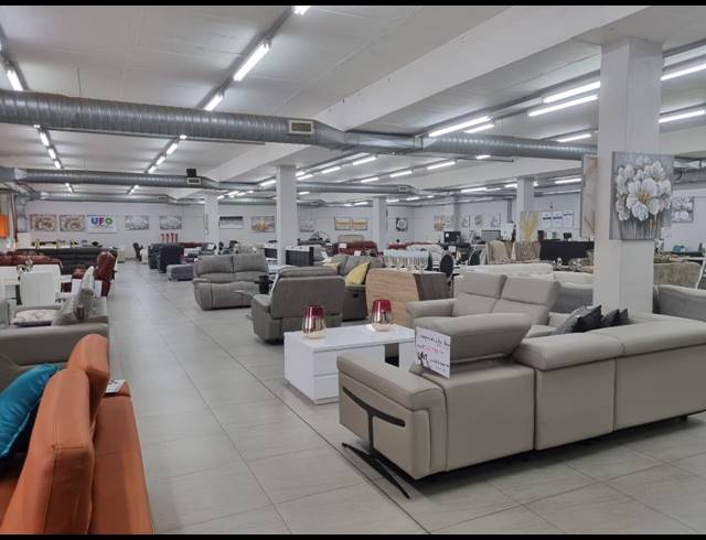 1,271M² RETAIL TO LET IN RIVERSIDE PARK